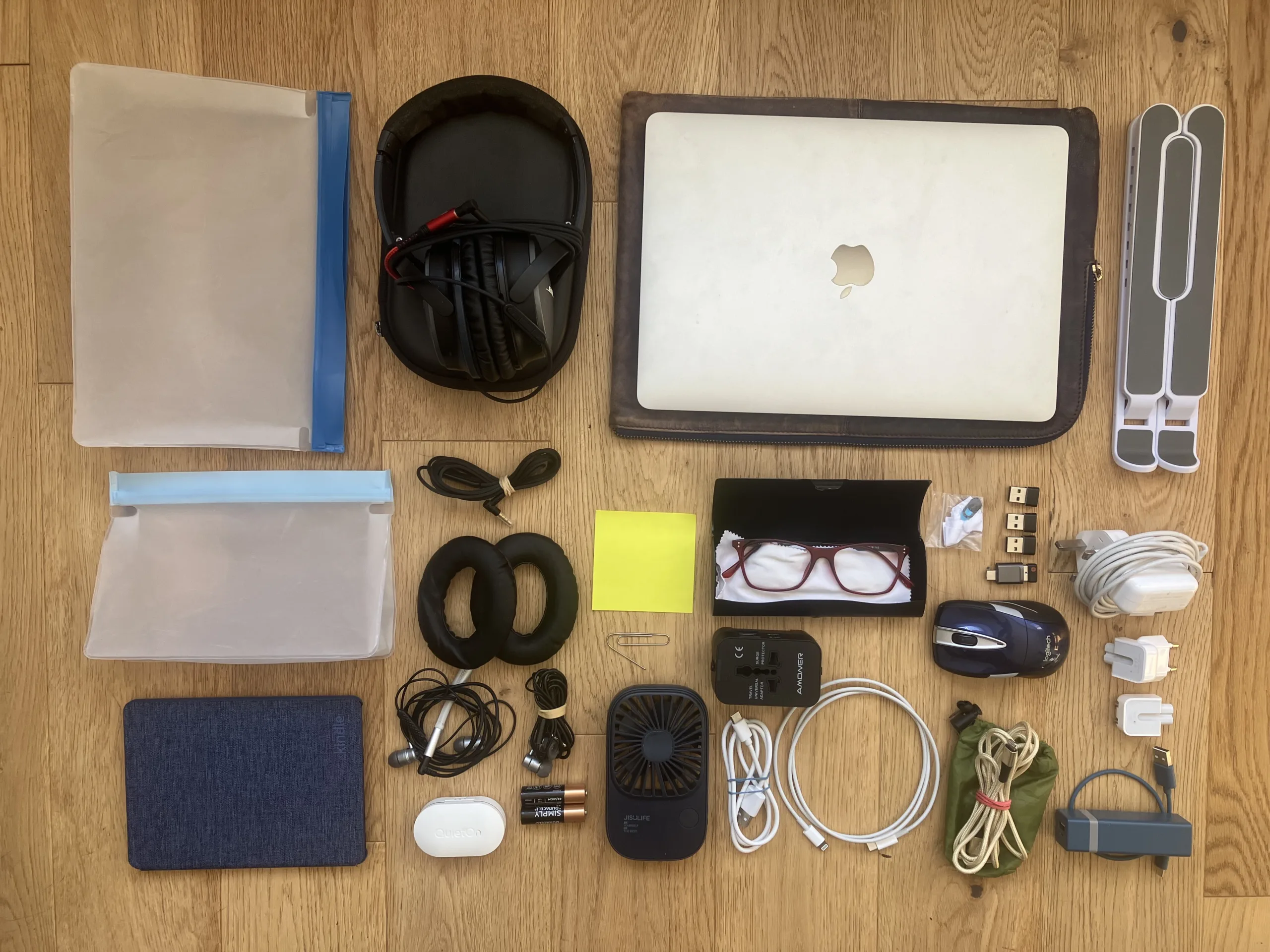 Essential Tech Gadgets for Digital Nomads: Must-Have Tools
